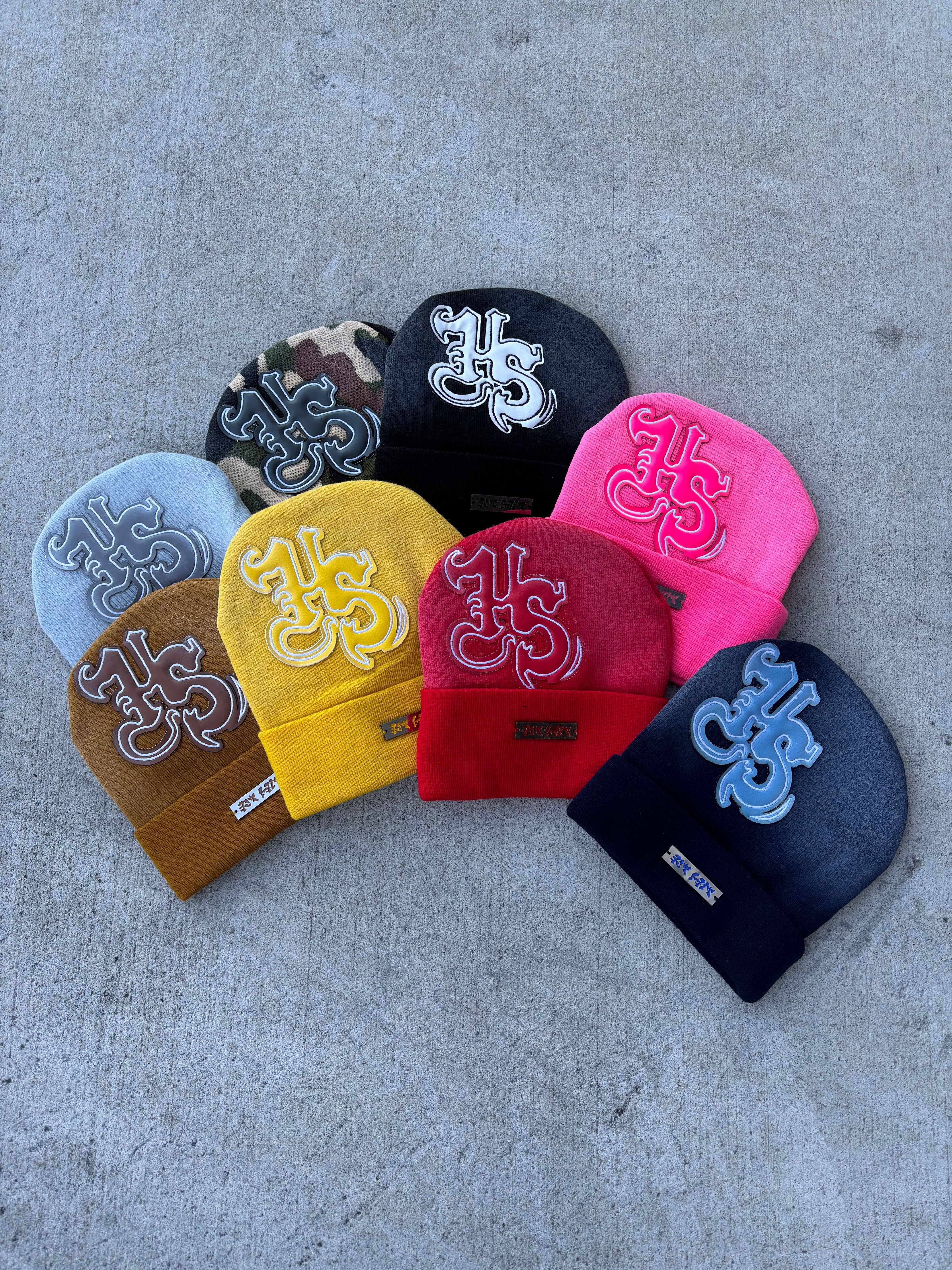 REVERSIBLE KNIT BEANIE